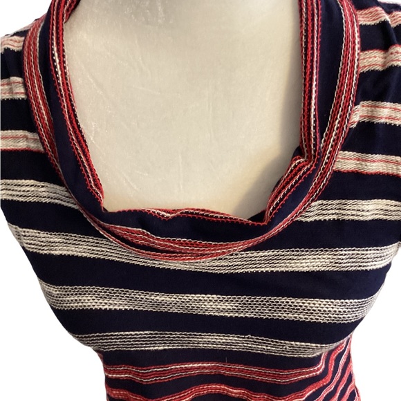 Sno Skins sleeveless top size medium - Picture 5 of 13